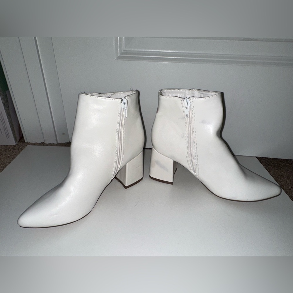 White booties 🤍✨